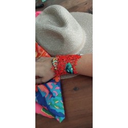 Bracelet manchette corail